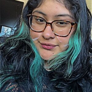 Meet your Posher, Mayra